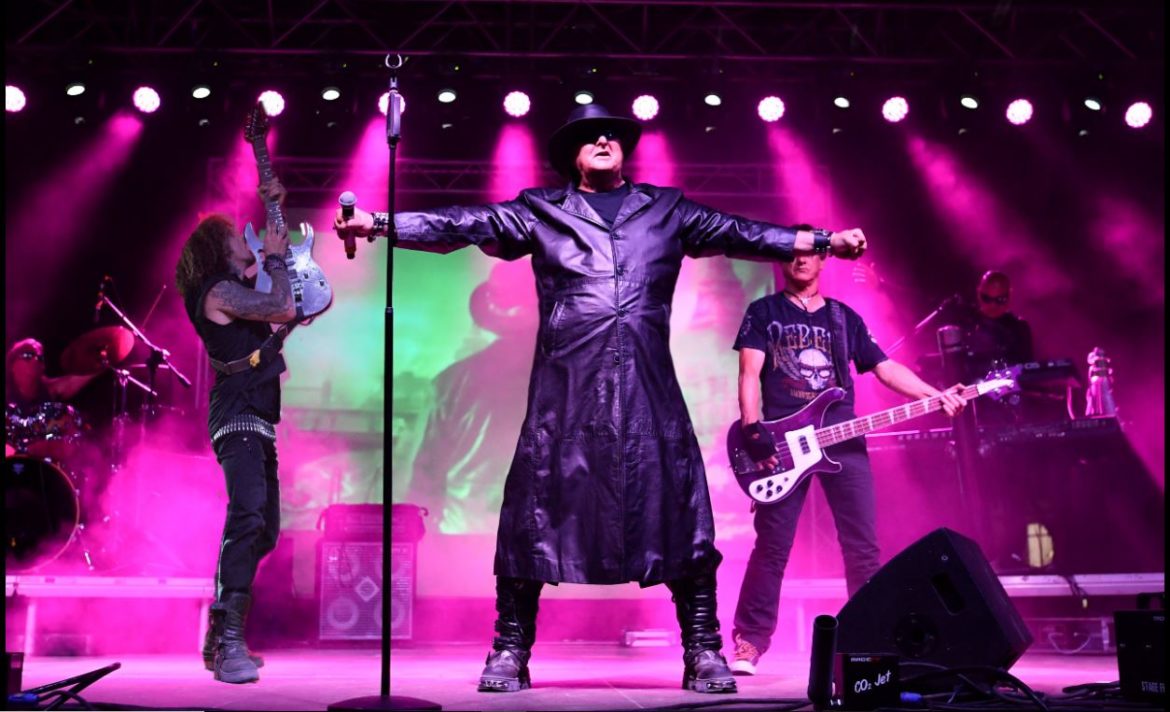 The Ultimate in Dad Rock – Anarchy Reigns Give Free Track Away!